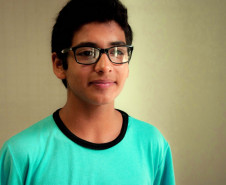 Cerca de 500 alunos do 9° ano de várias escolas da Região Metropolitana de Curitiba participaram nesta quarta-feira (5) da segunda edição do “Dia do Campo”, no Centro Estadual de Educação Profissional Newton Freire Maia, em Pinhais. Os estudantes foram acompanhados pelos pais e aproveitaram para conhecer e fazer as inscrições nos cursos oferecidos pela escola. A feira agrícola aconteceu em comemoração ao Dia do Técnico em Agropecuária.