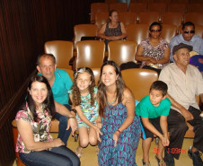 Alunos do Núcleo Regional de Educação de Cornélio Procópio receberam a Caravana da Poesia. Eles participaram de uma programação cultural sobre a vida e obra do escritor e compositor paranaense Paulo Leminski e tiveram a oportunidade de conhecer uma das filhas do poeta, Estrela Leminski, que se apresentou com o músico e compositor paranaense Téo Ruiz.