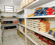 A Secretaria Estadual da Educação iniciou nesta semana a entrega da quarta remessa de alimentos não perecíveis da merenda escolar