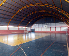 Os treinamentos de handebol feitos no contraturno do Colégio Estadual Olinda Truffa de Carvalho, em Cascavel (Oeste), estão dando bons resultados dentro das quadras e das salas de aula. Nos Jogos Escolares deste ano a escola ficou em 3º lugar na categoria até 14 anos e foi vice-campeã na categoria 17 anos.
