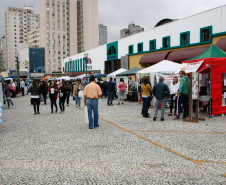 Mais de cinco mil pessoas visitaram a primeira Feira de Profissão da Secretaria Estadual da Educação realizada nesta sexta-feira (14), em Curitiba. 14-11-14.