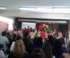 O Colégio Estadual Professora Maria José Balzanello Aguilera, em Londrina, promoveu o 1º Simpósio da Equipe Multidisciplinar Presença Negra em Londrina: 80 Anos de Resistência. O objetivo do evento foi o de debater sobre temas para promover a temática nas escolas da região. Além de socializar projetos e experiências entre os cerca de 300 participantes, houve a realização de conferências, palestras, grupos de trabalho, mesa-redonda e momentos culturais.