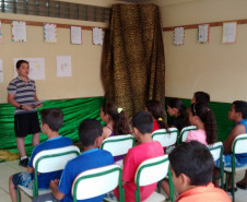 O Colégio Estadual do Campo Professora Margarida Franklin Gonçalves, em Ibaiti, contou com a apresentação dos alunos que participam da atividade de cultura e artes em contraturno. Houve roda de capoeira, danças africanas com roupas típicas e a exposição nas salas de trabalhos sobre a cultura indígena, africana, contação de histórias, jogo africano de tabuleiro entre outras atividades.