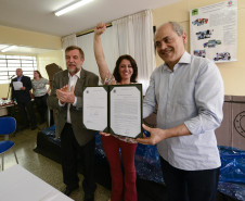 Estado recebe da Prefeitura de Curitiba a posse do terreno do Colégio Pinheiro do Paraná