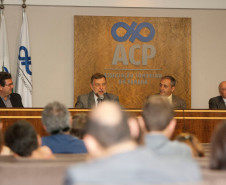 O concurso organizado pela Associação Comercial do Paraná e Secretaria de Estado da Educação permite que os alunos da rede pública estadual conheçam um pouco mais da vida e do trabalho de Ildefonso Pereira Correia, o Barão do Serro Azul. O trabalho também incentiva a formação cidadã dos estudantes. 10-12-14.  
