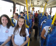 A radionovela, sucesso das rádios brasileiras entre as décadas de 1940 e 1960, foi resgatada pelo Colégio Estadual Abraham Lincoln, do município de Kaloré para desenvolver o hábito da leitura entre os estudantes