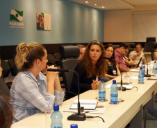 Os estagiários da Secretaria de Estado da Educação apresentaram nessa quinta-feira (11), em Curitiba, propostas de reformulação do ambiente Alunos, do Portal Dia a Dia Educação. O objetivo do projeto é auxiliar com possíveis mudanças para aproximar ainda mais os estudantes da rede estadual de ensino aos conteúdos do portal educacional.