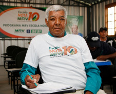 Em uma década, o Programa Paraná Alfabetizado já atendeu mais de 500 mil pessoas no estado, com 15 anos ou mais que não eram alfabetizadas. Na foto o aluno Jose Benedito da foncesca,  25-11-14.  