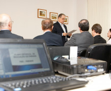 O Plano Estadual de Educação do Paraná (PEE-PR) foi discutido, nesta sexta-feira (27), durante a primeira reunião do Comitê Gestor e do Grupo Técnico de Apoio e Consolidação do Plano, conforme decreto assinado pelo governador Beto Richa. 27-03-15.