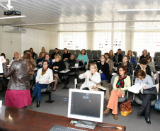 As propostas para o programa Minha Escola Tem Ação (Meta) foram discutidas nesta quinta-feira (30), em Curitiba, durante reunião técnica realizada pela Secretaria de Estado da Educação. O evento serve de preparação para um encontro de orientação com os coordenadores pedagógicos dos 32 Núcleos Regionais de Educação, marcado para a próxima semana.