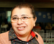 Os coordenadores pedagógicos dos 32 Núcleos Regionais de Educação se reúnem em Curitiba, nesta quinta-feira (7) e sexta-feira (8), para receber orientações sobre as propostas do Minha Escola Tem Ação (Meta). O objetivo do evento é fornecer subsídios para a efetivação do programa nas escolas da rede estadual de ensino ainda este ano. Na foto a coordenadora pedagógica da regional de Ponta Grossa, Rita de Cássia Soares.