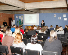Os coordenadores pedagógicos dos 32 Núcleos Regionais de Educação se reúnem em Curitiba, nesta quinta-feira (7) e sexta-feira (8), para receber orientações sobre as propostas do Minha Escola Tem Ação (Meta). O objetivo do evento é fornecer subsídios para a efetivação do programa nas escolas da rede estadual de ensino ainda este ano.