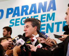 Governador Beto Richa recebe prefeitos e autoriza obras de saneamento, libera recursos para a Saúde e homologa licitações para obras urbanas.