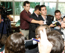 Coletiva sobre o fim da greve.