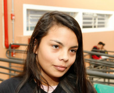 Colégio Estadual Yvone Pimentel, na foto a aluna Evelin Lima. 10-06-15.  