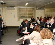 Representantes do Conselho Nacional de Educação (CNE) debateram, nesta sexta-feira (12), no auditório da Secretaria de Estado da Educação do Paraná, as novas diretrizes dos cursos de licenciatura para a formação dos profissionais da Educação, que serão implantadas no Brasil nos próximos anos.