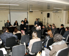 Representantes do Conselho Nacional de Educação (CNE) debateram, nesta sexta-feira (12), no auditório da Secretaria de Estado da Educação do Paraná, as novas diretrizes dos cursos de licenciatura para a formação dos profissionais da Educação, que serão implantadas no Brasil nos próximos anos.