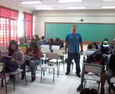 Para Jean Paulo, que é mestre em educação e pesquisador de licenciatura em língua inglesa, o mais importante é o desenvolvimento profissional do docente durante o intercâmbio. “Nós voltaremos com conhecimentos novos, que serão disseminados para os nossos alunos e colegas. Temos a consciências dessa responsabilidade social”, afirmou ele.