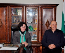 A secretária de Estado da Educação, Ana Seres, recebeu, nesta quinta-feira (8), em Curitiba, o presidente da União dos Dirigentes Municipais de Educação do Paraná (Undime-PR), Celso Augusto de Oliveira.