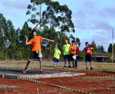 Começa nesta sexta-feira (17) a fase final B dos Jogos Escolares do Paraná (JEPS), em Apucarana. São cerca de 5 mil atletas de 12 a 14 anos das redes públicas e particulares de ensino, disputando em 16 modalidades. As competições vão até o dia 25 de julho.