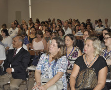 Logo na sequência, participou de uma reunião com diretores de escolas, agentes educacionais, secretários municipais de Educação da região, representantes de APMFs e grêmios estudantis, no auditório da Unicesumar