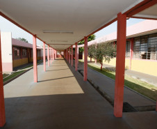 A Secretaria de Estado da Educação do Paraná definiu o cronograma das matrículas e rematrículas da rede estadual de ensino para o ano letivo de 2016.