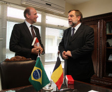 Cônsul-geral e cônsul honorário do Reino da Bélgica fazem visita de cortesia na Secretaria de Educação.