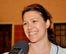 A professora de química Izabel Cristina Calzado ficou feliz com a surpresa. “Temos orgulho de nossa profissão. E quando uma homenagem é feita também por um ex-aluno ficamos ainda mais gratificados. É a certeza de que o nosso trabalho é reconhecido”, afirmou Izabel. “Todo professor deixa uma marca e todo aluno também deixa uma marca na vida do professor.”