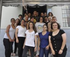 O tema foi escolhido para conscientizar os estudantes e comunidade sobre a escassez de água própria para o consumo humano.