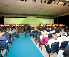 Estudantes e professores da rede estadual de ensino foram premiados nesta segunda-feira (26), em Pinhais, Região Metropolitana de Curitiba, por trabalhos feitos em sala de aula relacionados à sustentabilidade energética. A premiação é promovida pelo Programa Agrinho, da Federação da Agricultura do Estado do Paraná (Faep) e Serviço Nacional de Aprendizagem Rural (Senar).