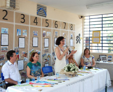 Das salas de aula do Colégio Estadual Flauzina Dias Viegas, em Paranavaí, na região Noroeste, não saem apenas bons alunos