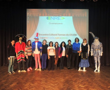 O Núcleo Regional de Educação (NRE) de Guarapuava, na região Central do Estado, promoveu na última semana o 3° Encontro Cultural de Turmas do CELEM (Centro de Línguas Estrangeiras Modernas) – Espanhol, Francês, Inglês e Italiano, idiomas ofertados a 35 escolas da região. O encontro contou com a presença de mais de 500 pessoas entre professores, funcionários, alunos e comunidade escolar.