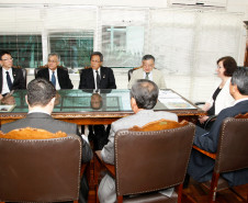 A secretária de Estado da Educação, professora Ana Seres, recebeu em seu gabinete, nesta terça-feira (24), o prefeito da cidade japonesa de Toyohashi, Sahara Koichi, acompanhado de uma comitiva de representantes daquele município. O Governo do Estado vai reforçar a parceria mantida há seis anos entre o Paraná e a cidade japonesa de Toyohashi na área de educação e, durante a reunião desta terça, foi definido que o intercâmbio será intensificado na disciplina de matemática.