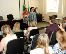 Secretaria da Educação do Paraná apresenta projeto piloto Educação em Tempo Integral a diretores de escolas.
