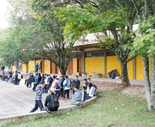 Obras no Colégio Estadual Loureiro Fernandes.