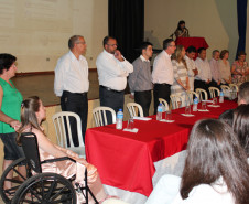 Aluna de Educação de Jovens e Adultos (EJA) do Colégio Estadual de Paraíso do Norte escreveu o romance Amor Selvagem, que foi lançado na semana passada.