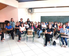 Neste primeiro dia, as atividades foram concentradas nas próprias escolas para que professores e funcionários conheçam as propostas de gestão para o novo ano letivo. Os profissionais também debateram temas relacionados à Educação em Direitos Humanos, Rede de Proteção, Abandono Escolar e Indicadores Educacionais, como as taxas de rendimento e desempenho escolar que darão suporte ao Plano de Ação das escolas. 