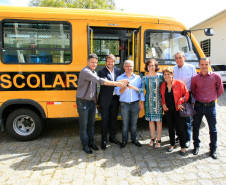 Os estudantes de Florestópolis, município da região Norte do Paraná, serão beneficiados com um novo ônibus escolar, com capacidade para 22 pessoas e já adaptado com plataforma para acessibilidade