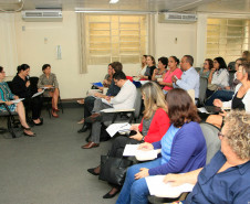 Os representantes do Fórum Permanente de Apoio à Formação Docente do Estado do Paraná se reuniram nesta quinta-feira (3), no auditório da Secretaria de Estado da Educação, em Curitiba, para debater sugestões para fortalecer a formação continuada dos professores da rede estadual de ensino.