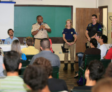 A preservação da fauna e da flora brasileiras e políticas ambientais foram os temas abordados na abertura das atividades do curso técnico em nível médio em Meio Ambiente do Centro Estadual de Educação Profissional Newton Freire Maia, em Pinhais, na Região Metropolitana de Curitiba (RMC). As palestras fazem parte das ações da escola para fortalecer a interação entre estudantes, profissionais e pesquisadores dos cursos ofertados pela instituição.
