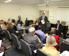 Evento aconteceu no auditório da SEED, em Curitiba, com a presença de representantes do Ministério da Educação.