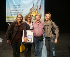 Projeto de leitura e produção de textos do Colégio Estadual Professor Colares ganha Prêmio Inovação em Práticas de Educomunicação.