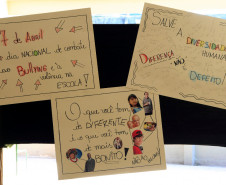 Os estudantes do Colégio Estadual São Cristóvão, em São José dos Pinhais, na Região Metropolitana de Curitiba, promoveram nessa quinta-feira (7) uma mesa-redonda para debater sobre o bullying e compartilhar experiências vivenciadas sobre o assunto. A iniciativa é uma das ações realizadas pelas escolas estaduais para marcar o Dia Nacional de Combate ao Bullying e à Violência na Escola. 