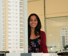 “Com essa nova estrutura o Ceep está muito melhor e teremos mais laboratórios que irão possibilitar mais aulas práticas. Quando concluir o curso tenho certeza que terei todas as condições de exercer com qualidade a profissão que escolhi”, avaliou a aluna Julia Caroline Cardoso, 17 anos, que está no último ano do curso de Edificação.