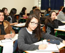 Os investimentos do Governo do Paraná por aluno matriculado na rede de ensino foi o maior entre os Estados do Sul em 2015. O investimento por estudante somou R$ 6.303,86 no Estado, contra R$ 5.551,56 em Santa Catarina e R$ 4.571,11 no Rio Grande do Sul.

Os dados são da Secretaria do Tesouro Nacional (STN) e do Instituto Nacional de Estudos e Pesquisas Educacionais Anísio Teixeira (Inep) levantados pelo Instituto Paranaense de Desenvolvimento Econômico e Social (Ipardes).