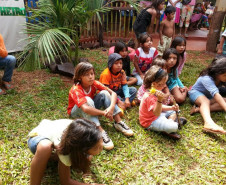 As 37 escolas estaduais indígenas do Paraná realizam nesta semana muitas atividades culturais, artísticas, artesanais e culinárias para comemorar o Dia do Índio (19 de Abril). As ações envolvem alunos, professores, pais e a comunidade.