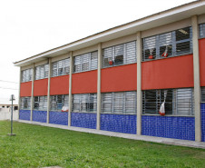 O orçamento da Educação mais que dobrou nos últimos cinco anos. De R$ 3,7 bilhões em 2010, evoluiu para uma previsão de R$ 7,8 bilhões neste ano de 2016. Além do crescimento orçamentário, o número de professores e funcionários da rede pública estadual também aumentou, com a contratação, desde 2011, de mais 23 mil profissionais da educação (entre professores e servidores).