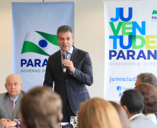 O governador Beto Richa sancionou nesta terça-feira (26) a lei que institui nas escolas paranaenses o programa Geração Atitude. O programa promove a cidadania e a participação dos estudantes na vida pública e nas atividades sociais. 