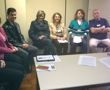 Durante encontro os técnicos da Controladoria conheceram a equipe e funcionamento da Ouvidoria da SEED e elogiaram o trabalho desenvolvido pelo setor. 