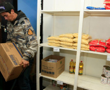 O governador Beto Richa assinou, nesta segunda-feira (2), autorização para aditivo de contrato no valor de R$ 8,4 milhões, que aumenta os recursos destinados à alimentação escolar. Com isso, o volume de almôndega bovina congelada passa de 128 toneladas para 160 toneladas e a quantidade de carne bovina em cubos sobe de 192 toneladas para 240 toneladas.